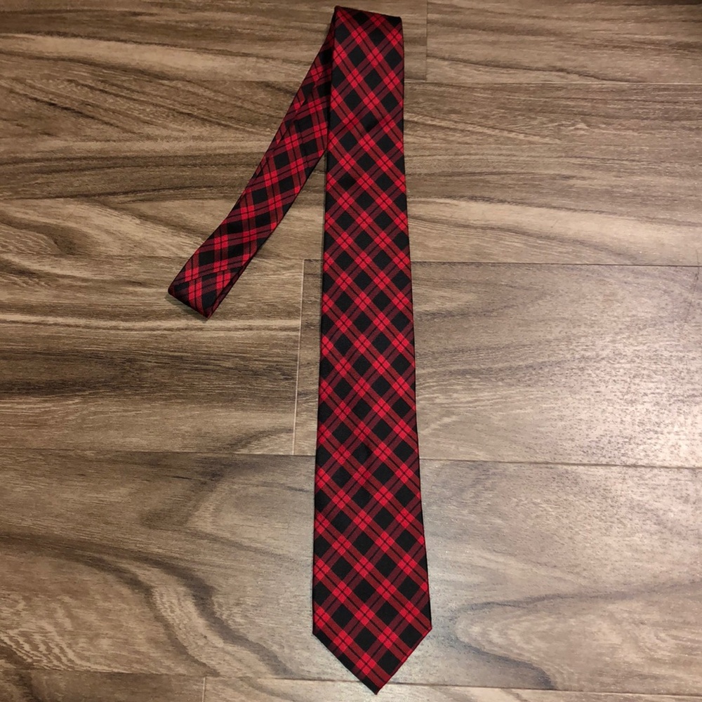 Tommy Hilfiger plaid tie